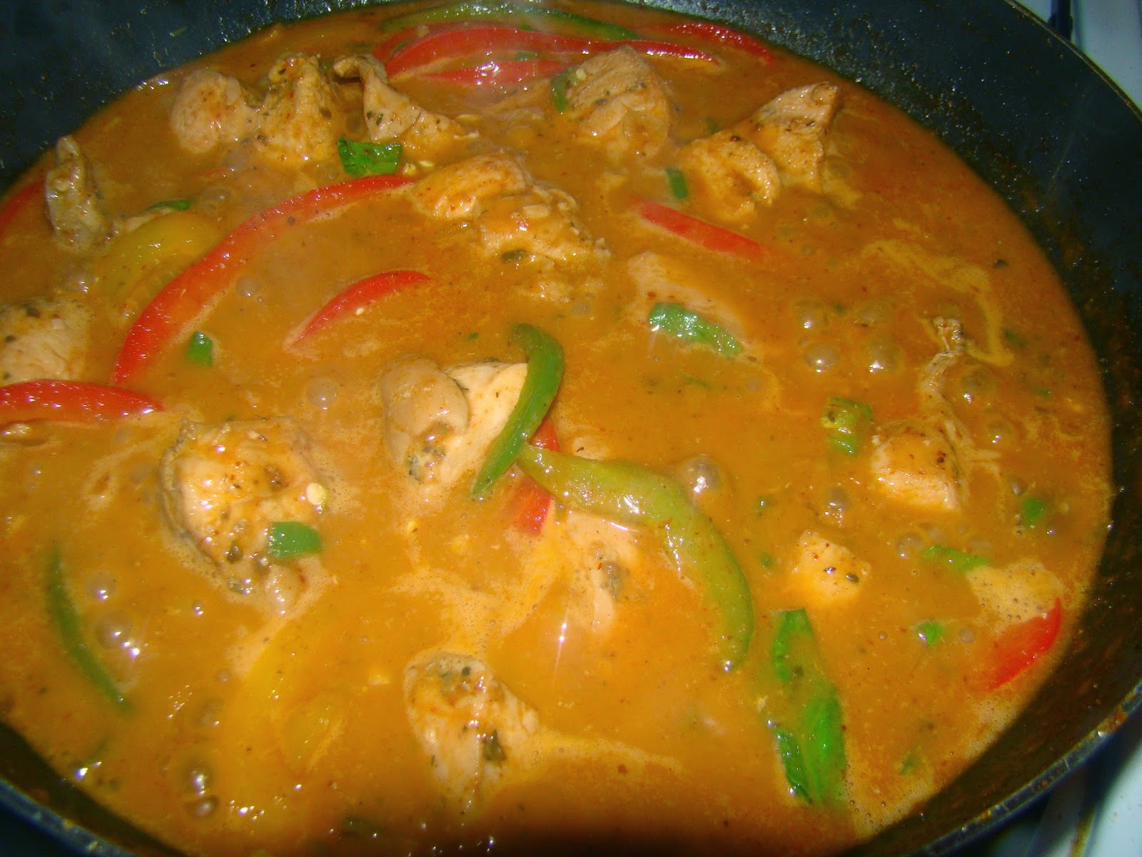 tharedkitchen Chicken in Thai Red Curry Sauce Rice with Chicken (Part 2)