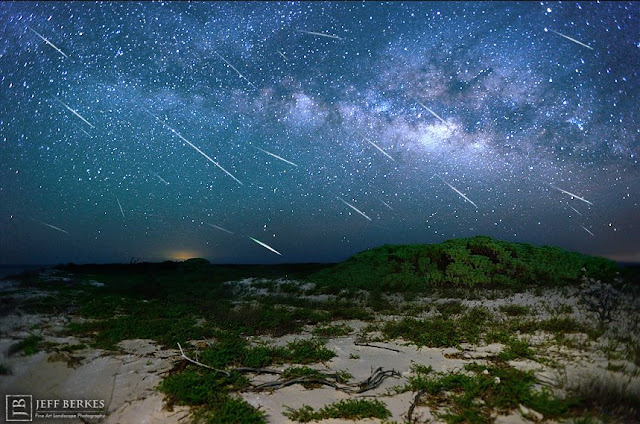 Eta Aquarids 2013 - Jeff Berkes