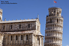 Pisa Italy Leaning Tower Illusion - leaning right Piazza dei Miracoli
