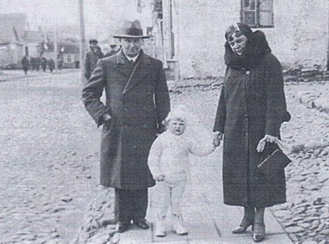 Вавжинец Каминский с семьей 