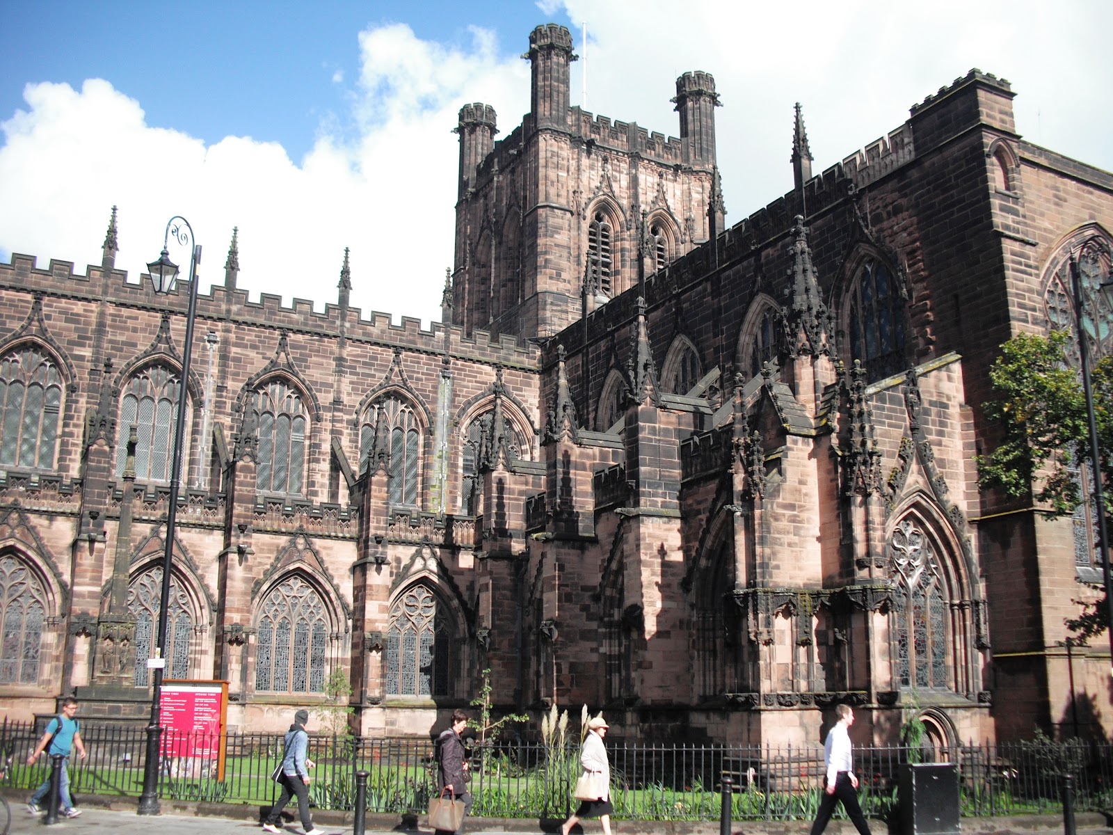 elizabeth the queen the life of a