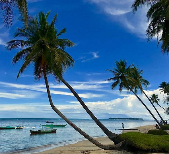 Pantai Kade Tigo, Destinasi Wisata Andalan Kota Barus - Situs Wisata & Budaya