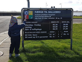 5 Ausflugsziele für Familien im Norden von Als. Die Fähre "Bitten" setzt nach Süd-Jütland über; eine Fahrt macht auch Kindern Spaß!