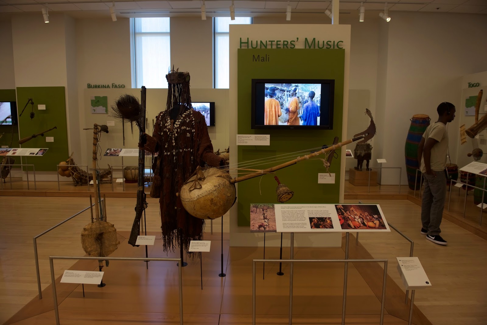 brommel Musical Instrument Museum