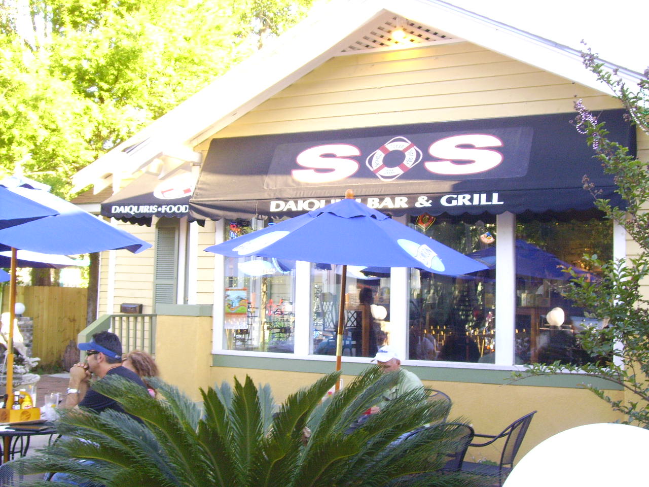 Ocean Springs 365 SOS Daiquiri Bar and Grill