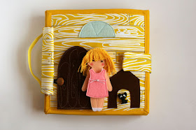 Travel dollhouse busy book with felt paper doll- Кукольный домик