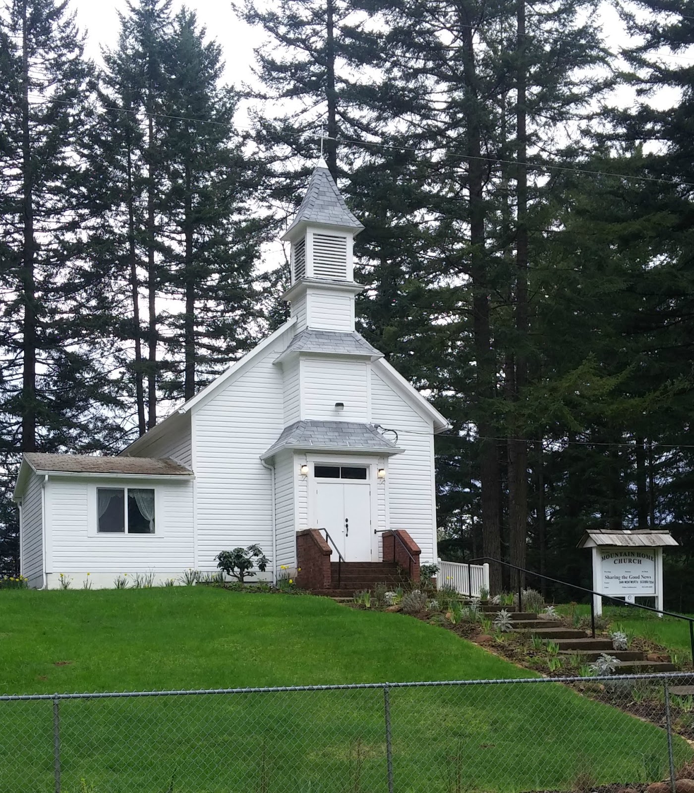 THE WADE CREEK HOUSE in Estacada This last weekend..