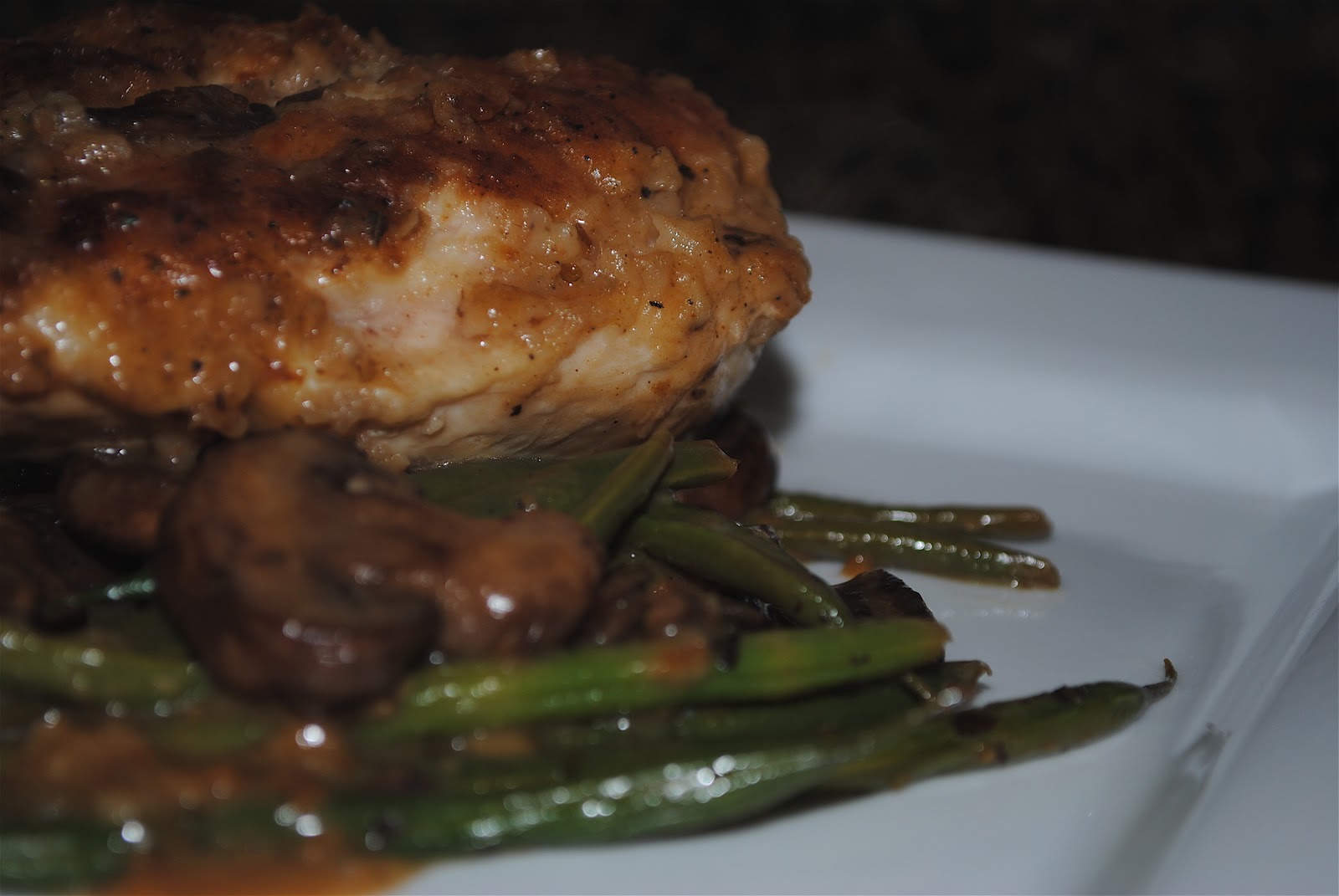 Recipe Doodle LEMON CHICKEN WITH GREEN BEANS AND MUSHROOMS