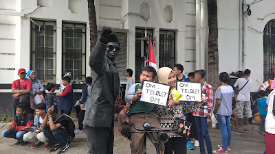 Aneka Manusia Batu Kota Tua Jakarta