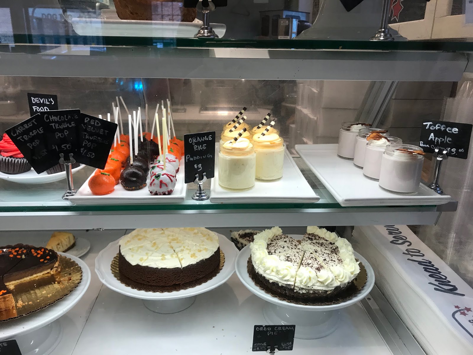 [DC Dog Tag Bakery Help Military Veterans (and Families