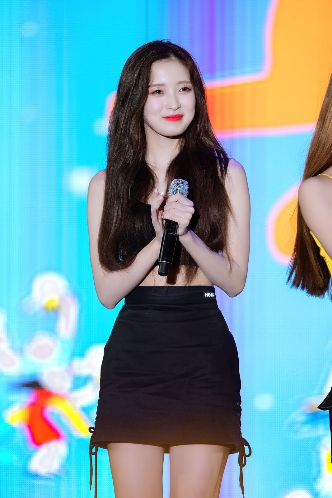 OH MY GIRL Arin show off her perfect figure - Sexy K-pop