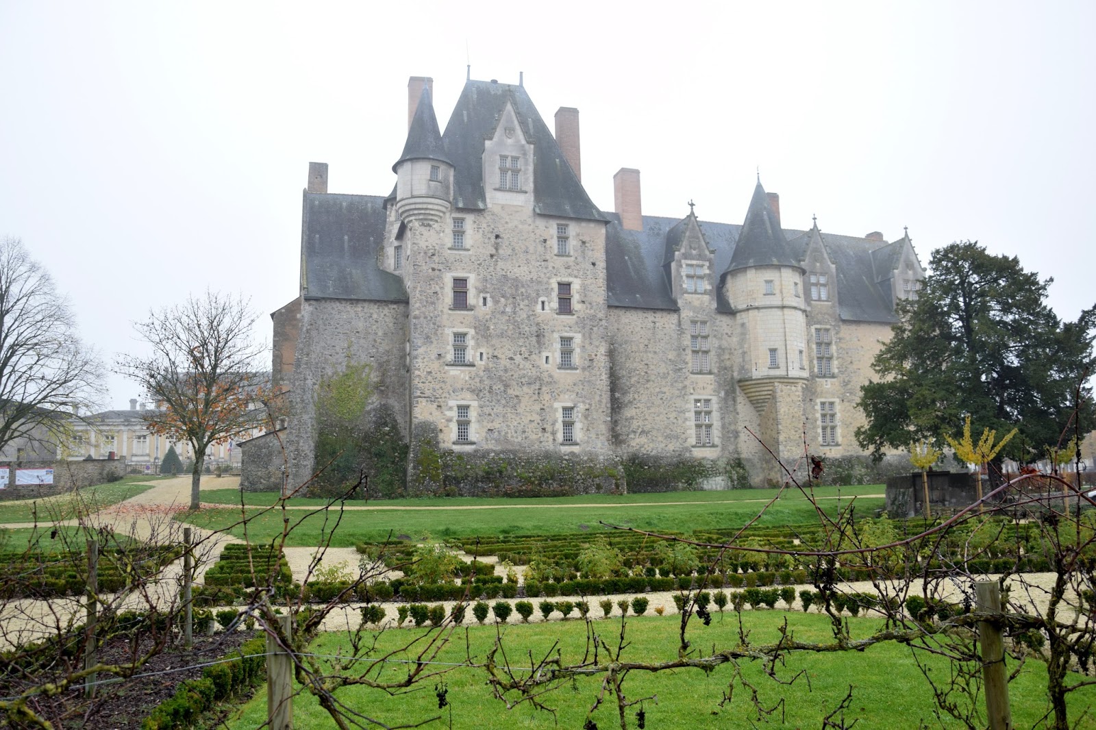 BaugeenAnjou LoulalilouLaloulaloulalé