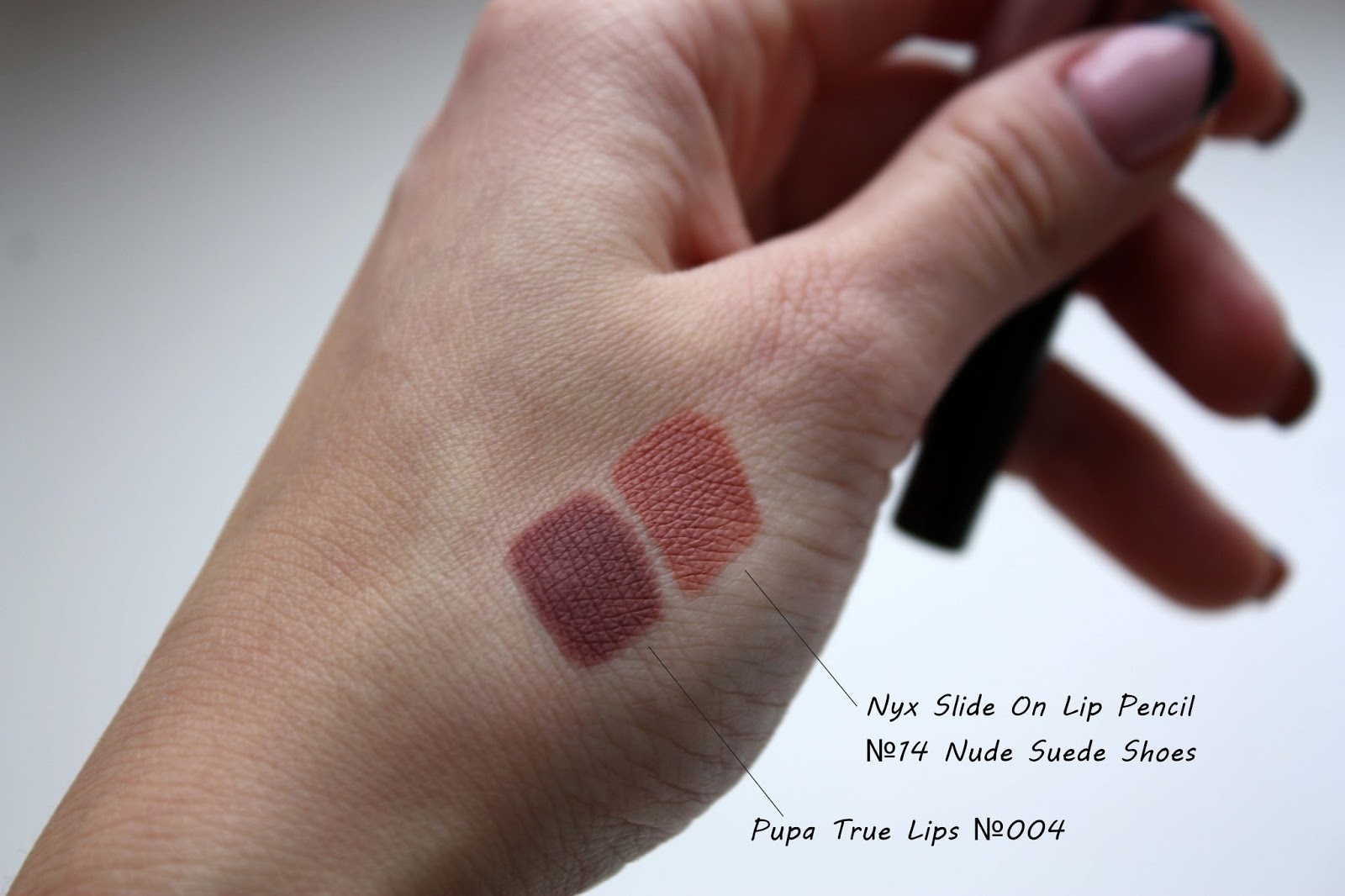 карандаш для губ пупа 02. Pupa карандаш для губ true lips. Pupa true lips 017. Pupa карандаш для губ свотчи. Pupa 220047a033 карандаш для губ true lips №033 бордо.