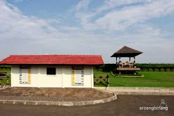 gazebo ereveld ancol jakarta