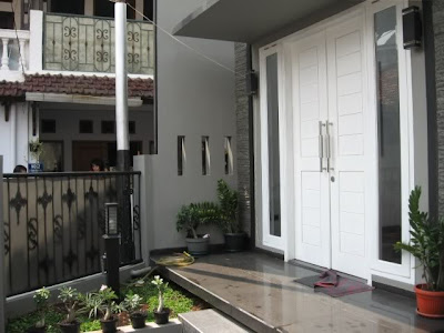 Teras Depan Rumah Minimalis