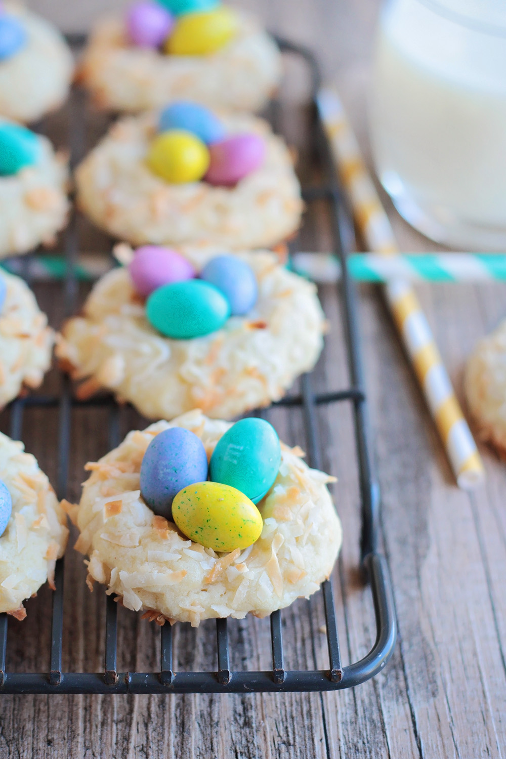 These colorful and delicious bird's nest cookies are perfect for celebrating spring!