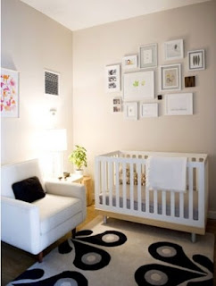 baby nursery in parents room Parents should always begin decoration with a Themes might range from specific colour combination like white and blue