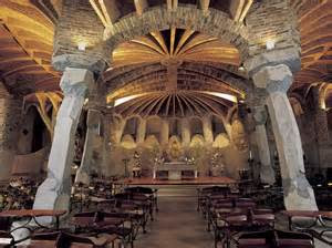 Francesc Cornadó: La cripta de la Colonia Güell de Antoni Gaudí