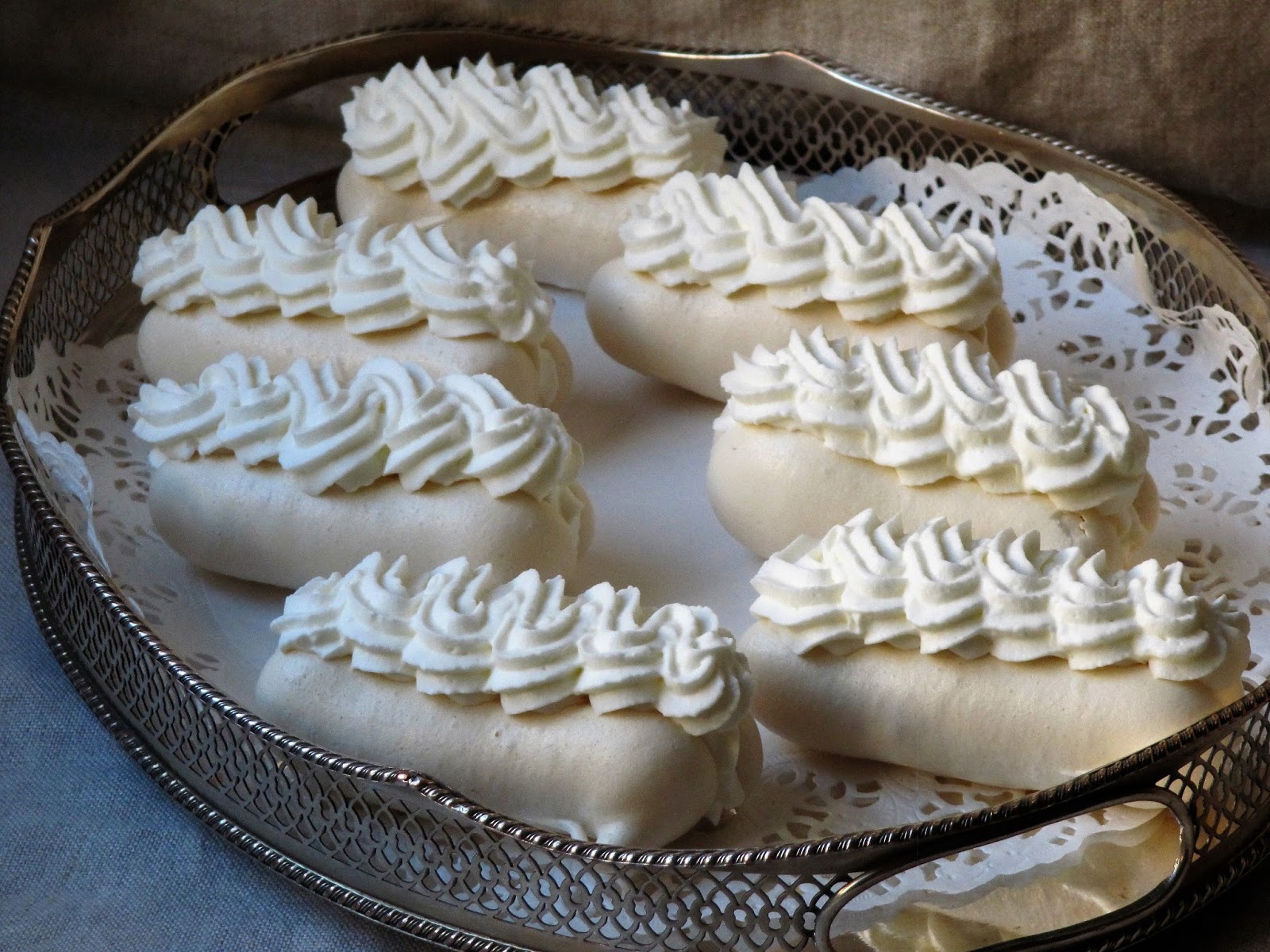 La cuisine d'ici et d'ISCA Meringues Chantilly