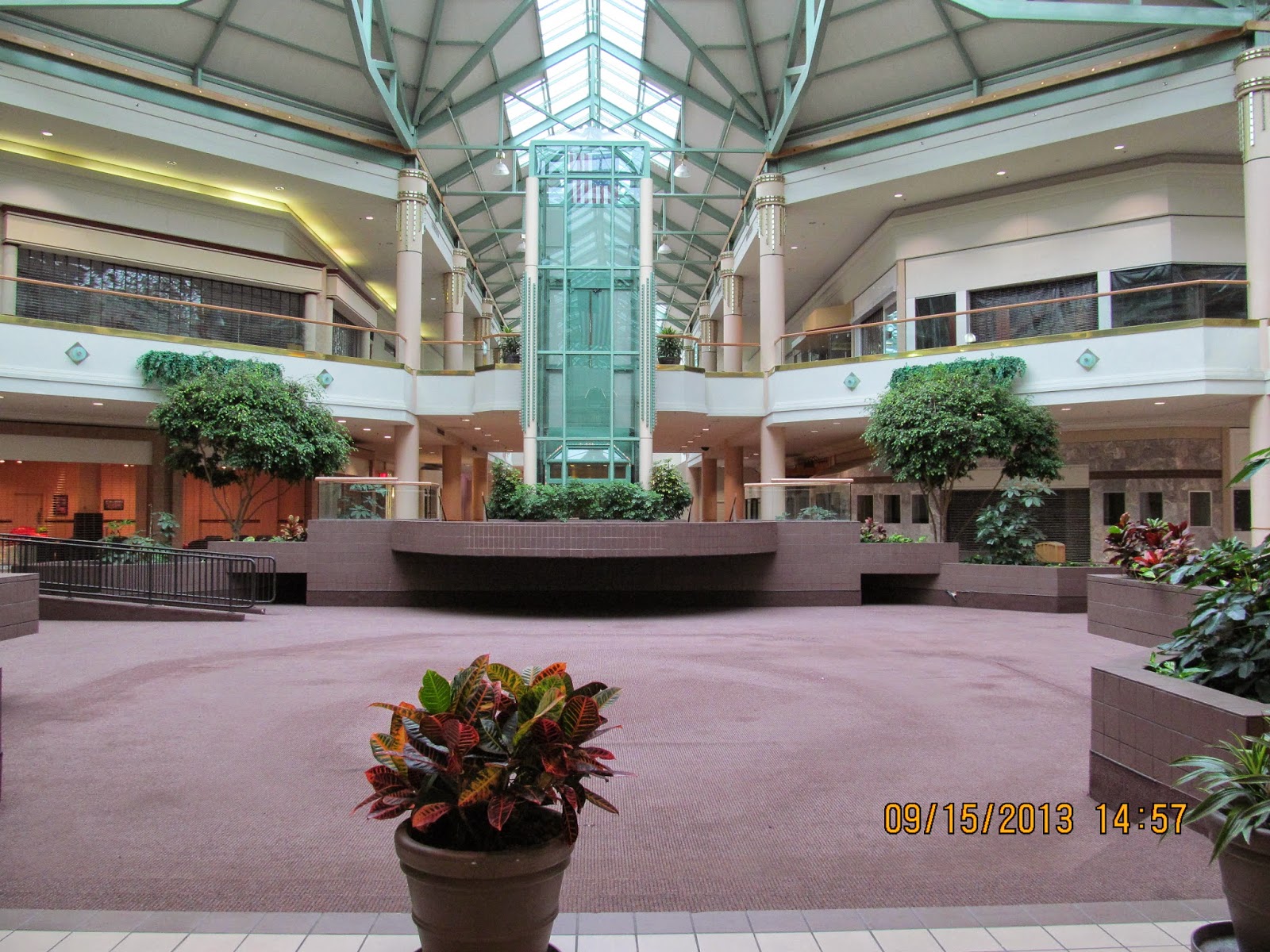 Trip to the Mall Charlestowne Mall (St. Charles, IL)