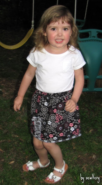 sewVery: Mommy & Me Skirts