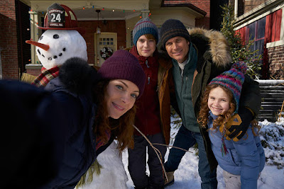 Christmas Chronicles Oliver Hudson Kimberly Williams Paisley Darby Camp Judah Lewis