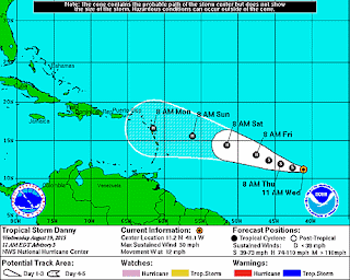 Danny convertiría huracán viernes.