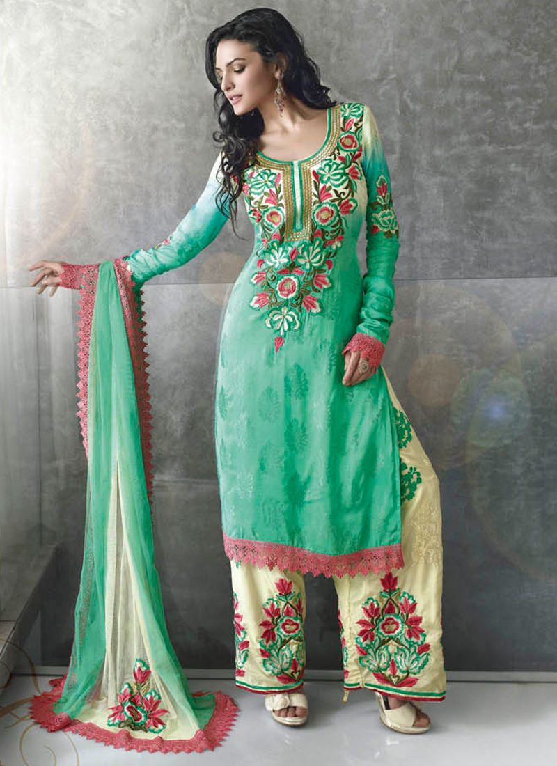 Pakistani Suits - Latest Fashion Today