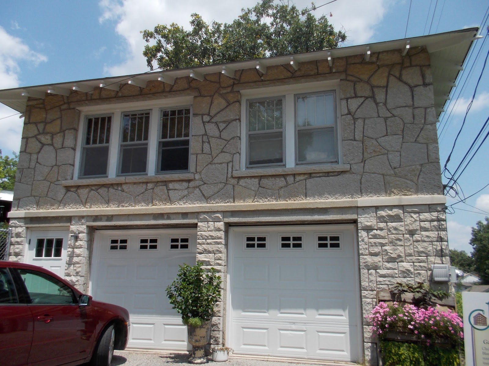 Travels & Wanderings Bonnie & Clyde's Garage Apartment Joplin, Missouri