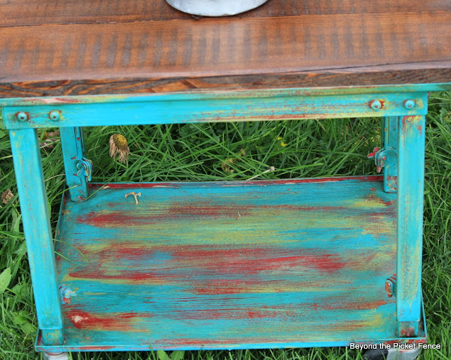 industrial barn wood table http://bec4-beyondthepicketfence.blogspot.com/2013/07/industrial-barnwood-side-table.html