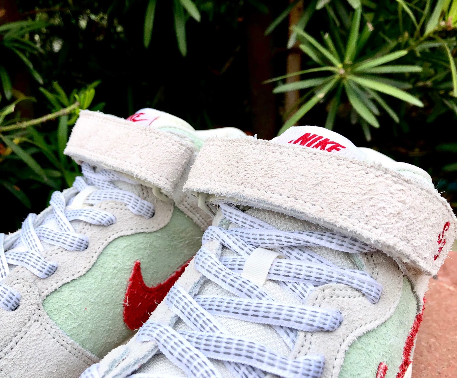 nike dunk sb white widow