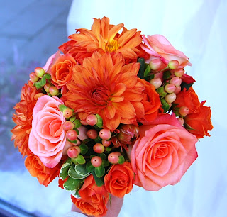 September Wedding Bouquets | Monday Morning Flower and Balloon Co in ...