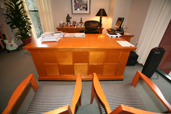 Bad Feng Shui A Desk In The Bedroom My L Lifestyle Bad Feng Shui A Desk In The Bedroom