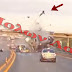 Απίστευτο βίντεο-Ο οδηγός της Μερσεντές εκσφενδονίζεται 25 μέτρα στον αέρα