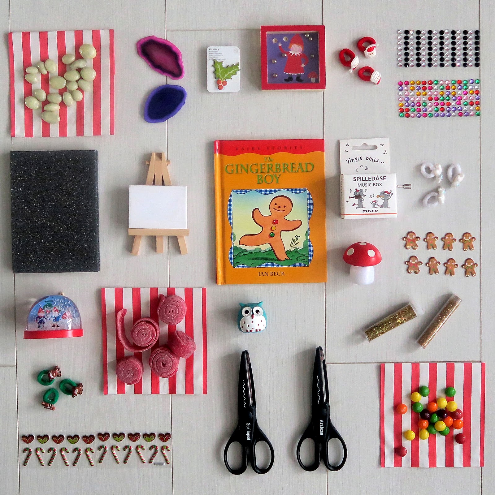 Christmas calendar + free printable | mamaisdreaming.blogspot.co.uk