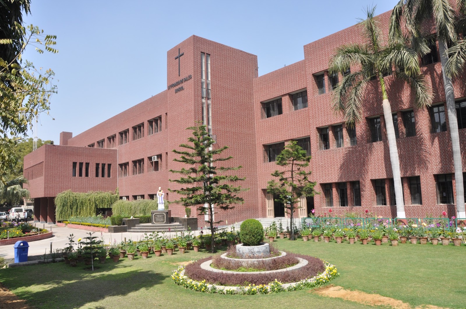 St. Francis De Sales School, Janakpuri, New Delhi St. Francis De