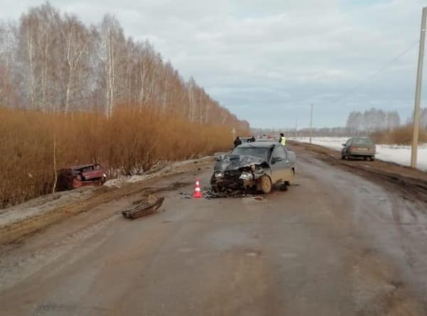 В Янаульском районе столкнулись две «десятки» В Янаульском районе столкнулись две «десятки»