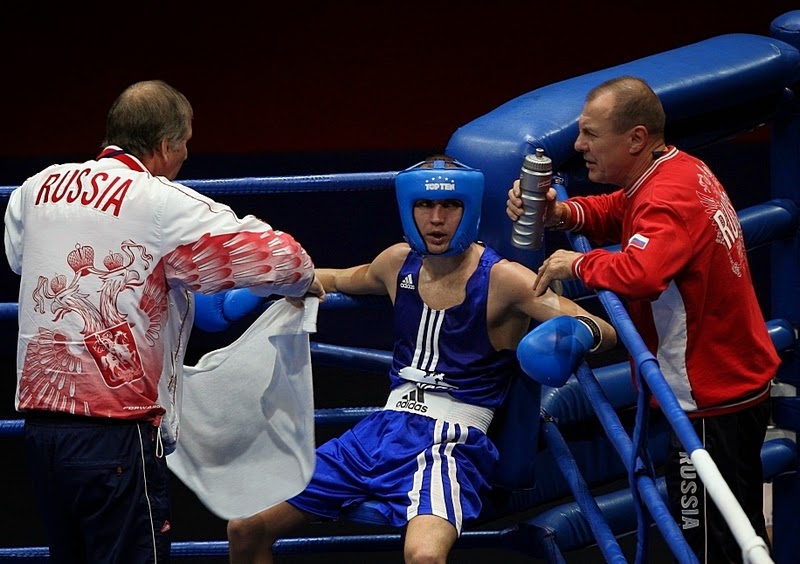 кто боксировал с вовой адидасом