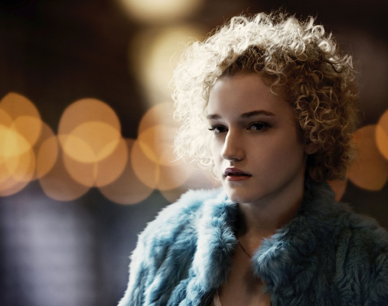 Julia Garner (1994, New York City, New York, USA) movies list and roles