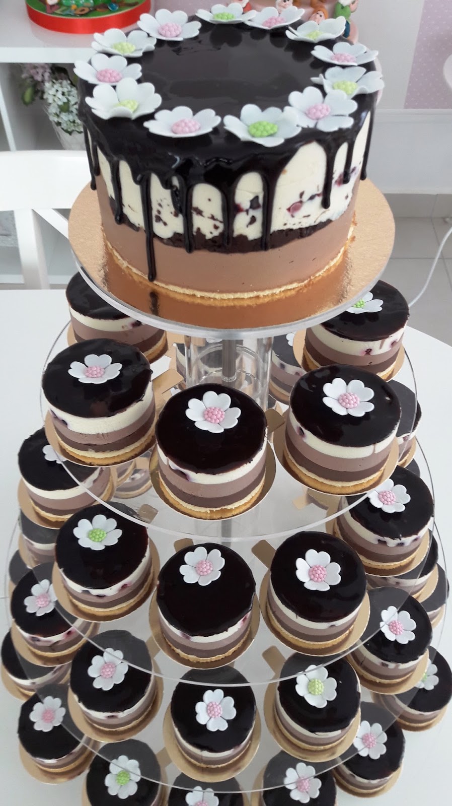 Torturi Vioricas Cakes Tort Nunta Cu Monoportii