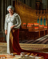 Αγγλία: Πατέρας 2 παιδιών και μέλος της Fathers 4 Justice, έβαψε με σπρέι σπάνιο πορτραίτο της Βασίλισσας Ελισάβετ, διαμαρτυρόμενος για την Ημέρα του Πατέρα