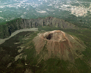 Vesuvius adalah satu-satunya Gunung Berapi Aktif di Eropa Daratan