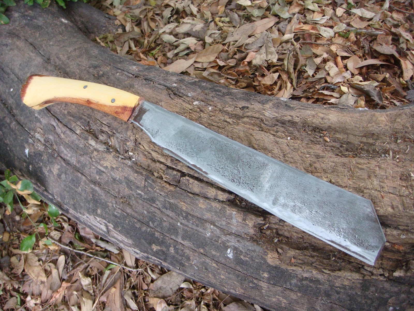 Woods Roamer New Life for an Old Machete