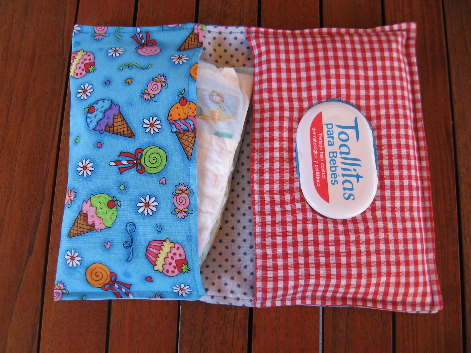 Bolsa Para Pañales Y Toallitas Con Tela Para Bordar A Punto De Cruz - Motivos Bebé, Práctica Y Decorativa