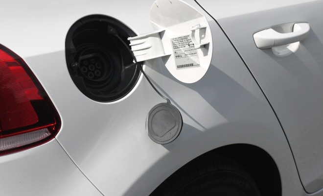 VW Golf Blue-e-Motion - charging port