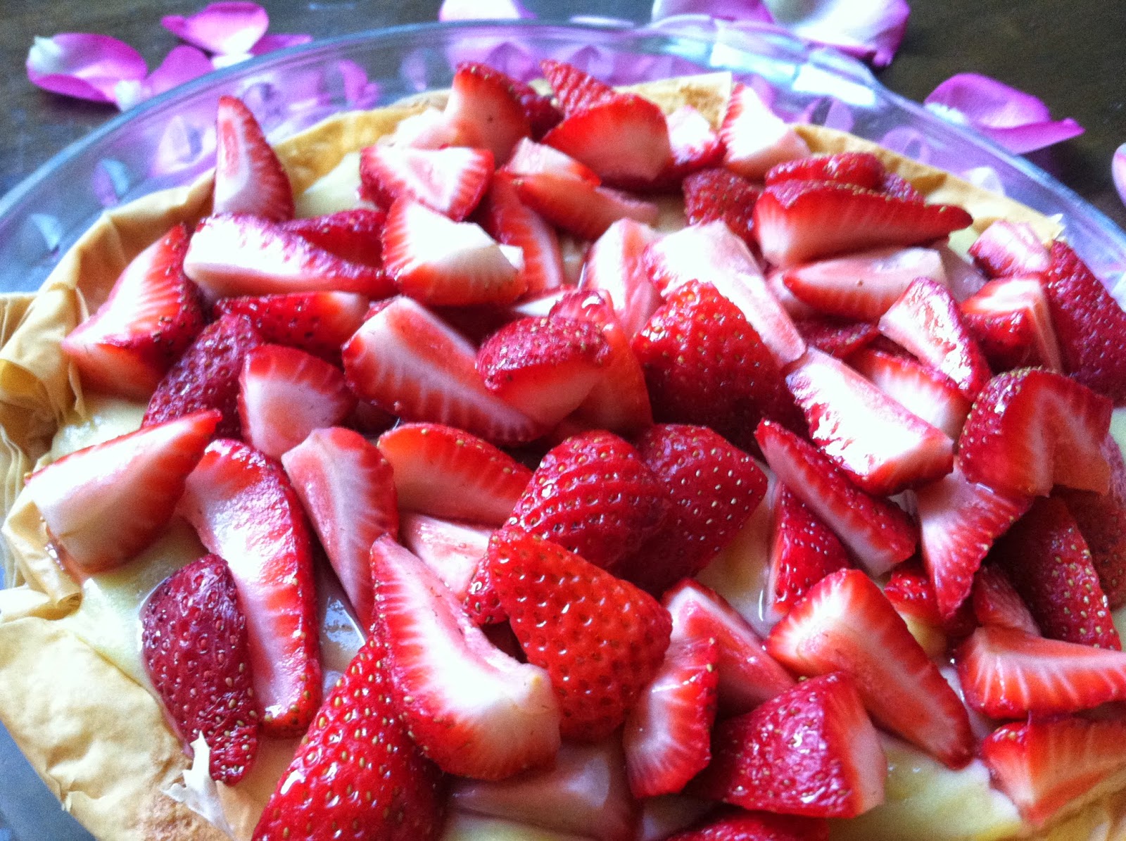 confessions of a cook Strawberry Custard Phyllo Dough Tart in 30 minutes!