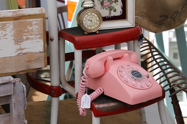 1950s pink phone