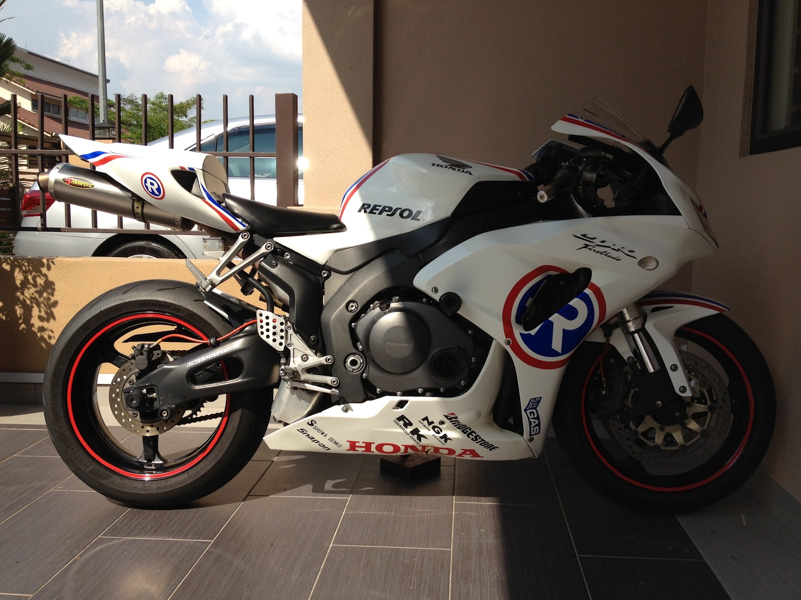 SUPER GREAT SPORTBIKES FOR SALE HONDA CBR1000RR 2006 (REPSOL) SOLD