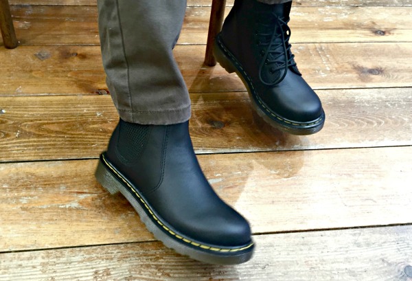children's dr martens chelsea boots