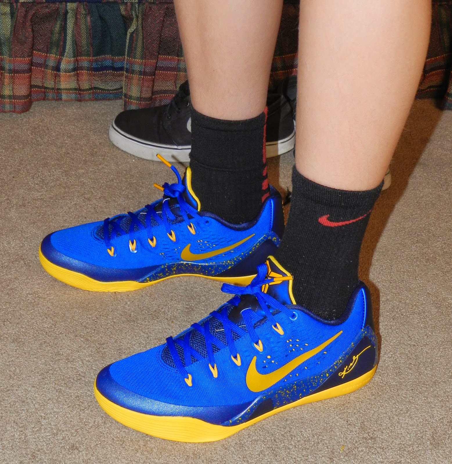 The Arnott Family Blog: New Basketball Shoes